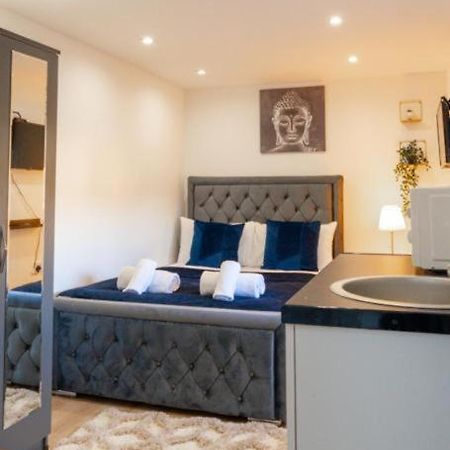 Feltham Heathrow Guest House - Oakway المظهر الخارجي الصورة