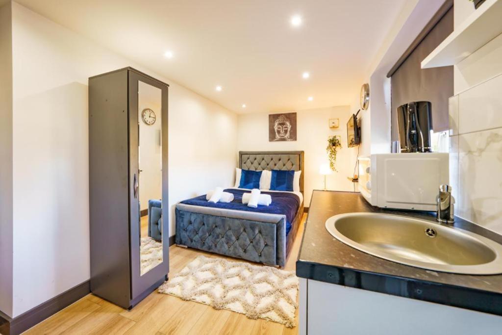 Feltham Heathrow Guest House - Oakway المظهر الخارجي الصورة