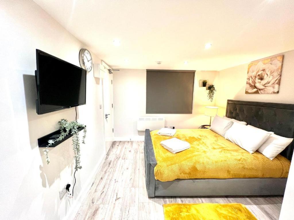 Feltham Heathrow Guest House - Oakway المظهر الخارجي الصورة