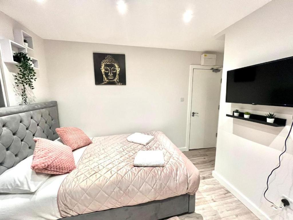 Feltham Heathrow Guest House - Oakway المظهر الخارجي الصورة